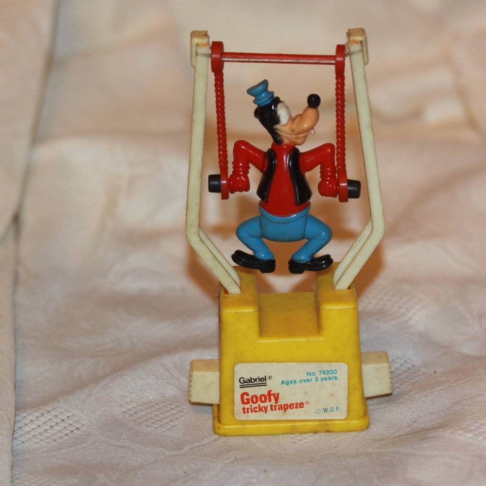1977 Walt Disney Goofy Gabriel Tricky Trapeze Child Toy Hong Kong